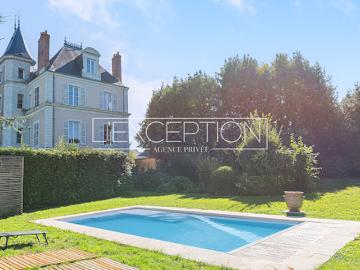 Maison avec piscine et jardin