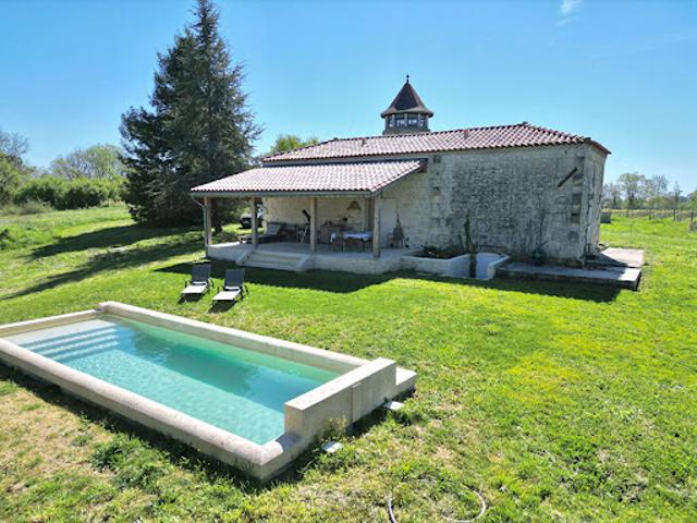 Maison avec piscine et terrasse