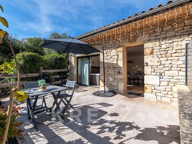 Maison avec piscine et terrasse