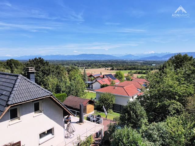 Maison avec piscine et terrasse