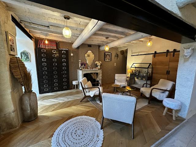 Maison avec piscine et terrasse