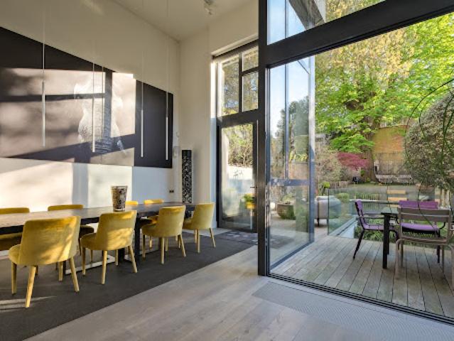 Maison avec piscine et terrasse