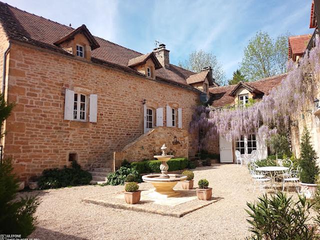 Maison avec piscine et terrasse