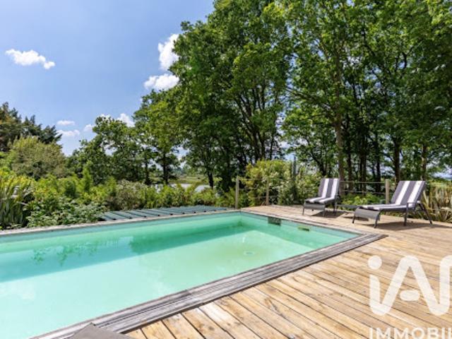 Maison avec piscine et terrasse