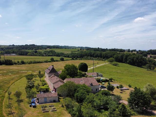Maison avec piscine et terrasse