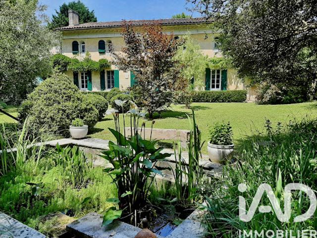 Maison avec piscine et terrasse
