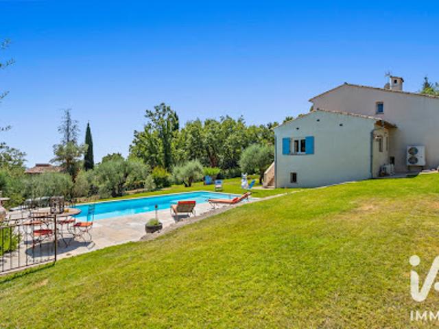 Maison avec piscine et terrasse
