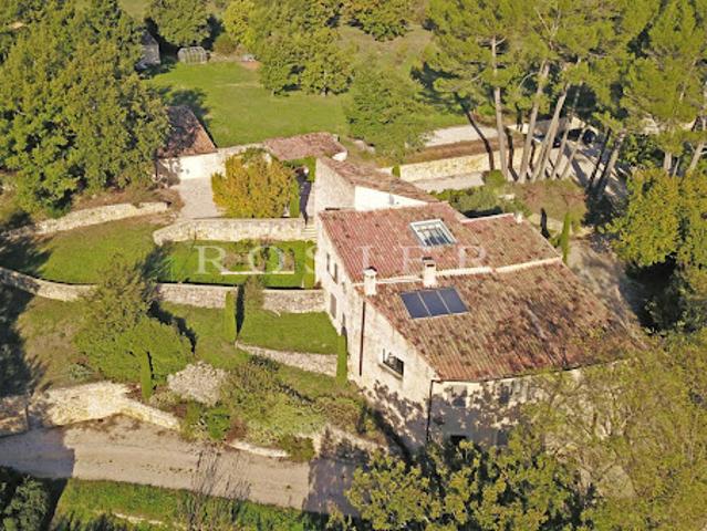 Maison avec piscine et jardin