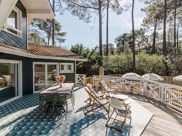 Maison avec piscine et terrasse