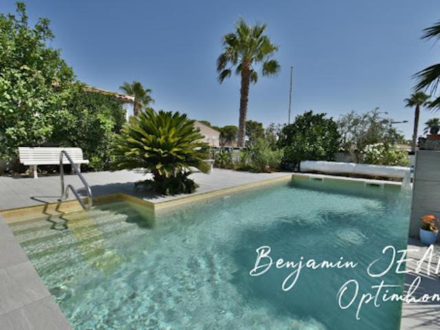 Maison avec piscine et terrasse