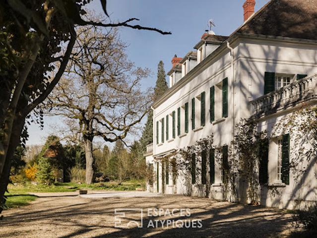 Maison avec piscine et jardin