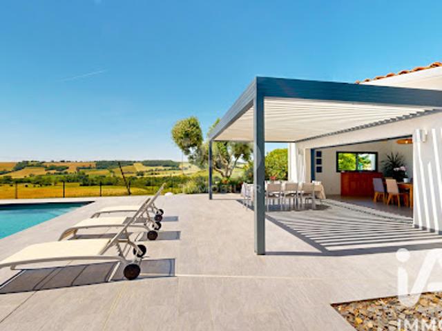 Maison avec piscine et terrasse