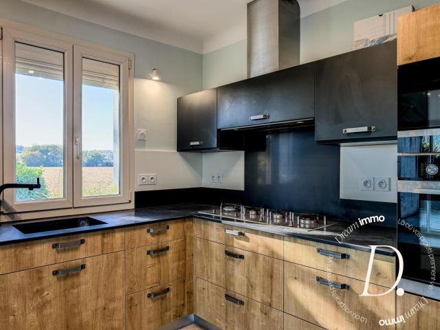 Maison avec piscine et vue Pyrénées Sans voisins 145m² Villecomtal sur Arros