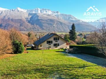 Maison avec piscine et vue splendide 91m² Lathuile