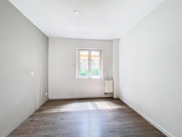 MAISON AVEC PISCINE FEYZIN CHAMP PLANTIER