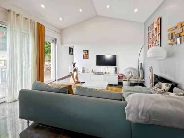 MAISON AVEC PISCINE PRIVATIVE