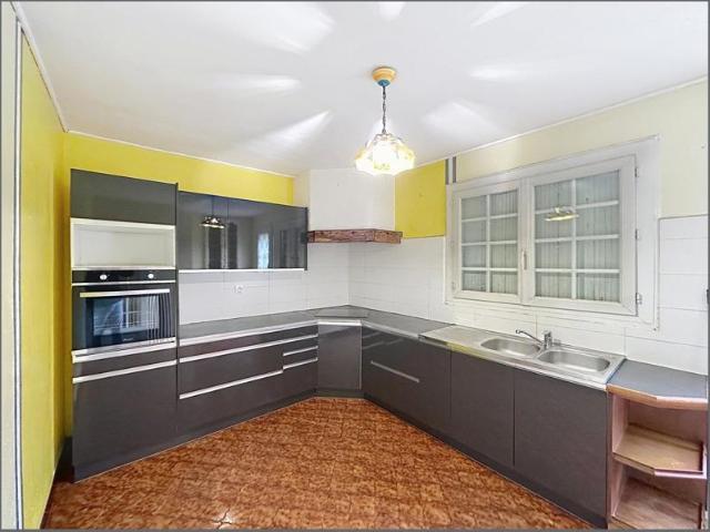 Maison avec piscine !