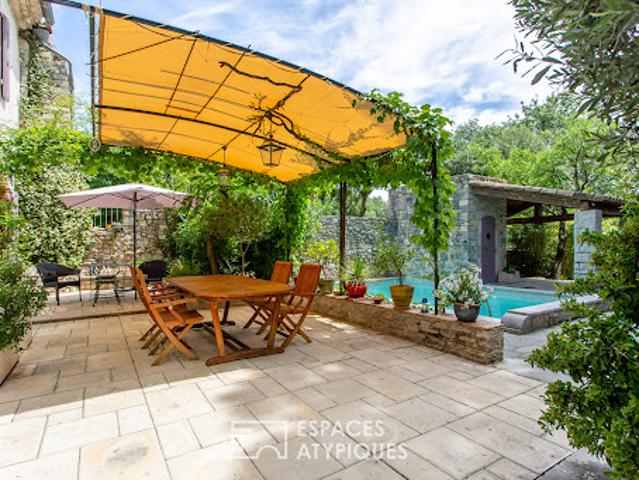 Maison avec piscine et jardin