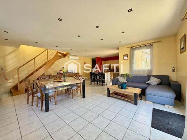 Maison de plain pied avec piscine