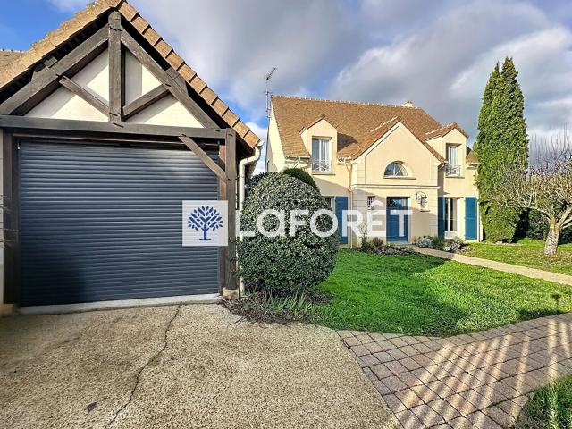 Maison avec sous sol et vue sur la plaine de Versailles 150m² Saint Nom la Bretèche