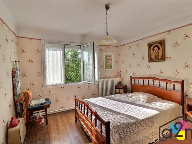 Maison avec sous sol et jardin Idéale premier achat!