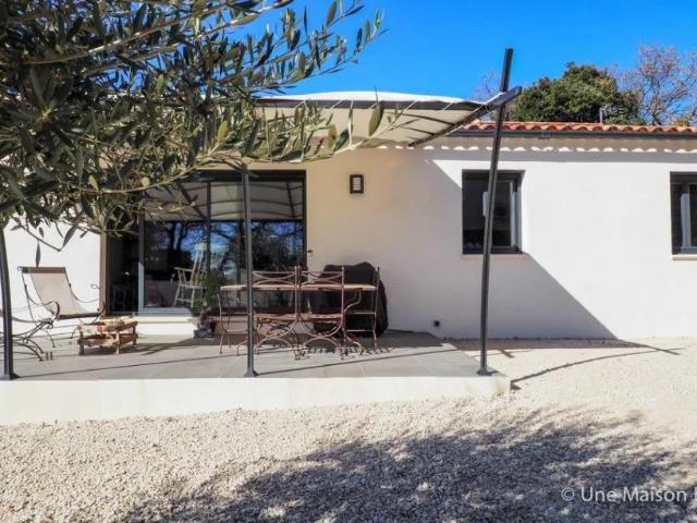 Maison avec studio attenant et jardin à tavel 115m² Tavel