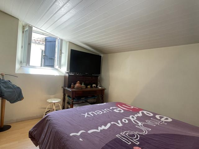 Maison avec studio indépendant à vendre FRONTENAY RR