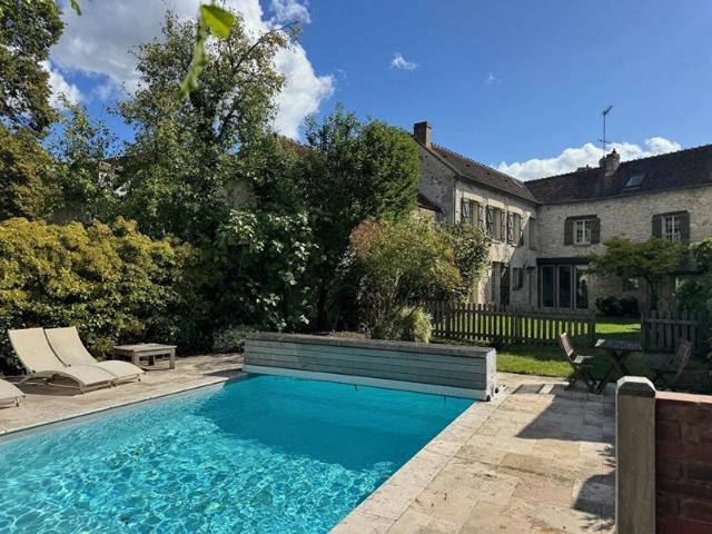 Maison Avilly Saint Leonard 7 pièce s 220 m2