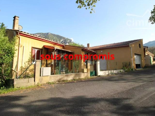 Maison, Axat
