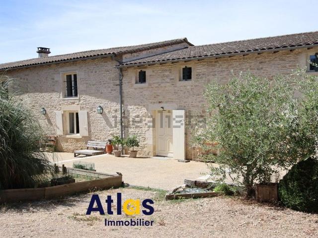 Maison, Azay le Brûlé