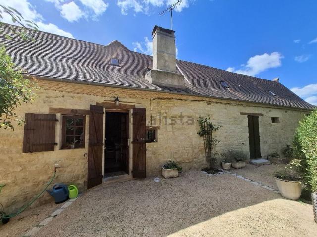 Maison, Azerat