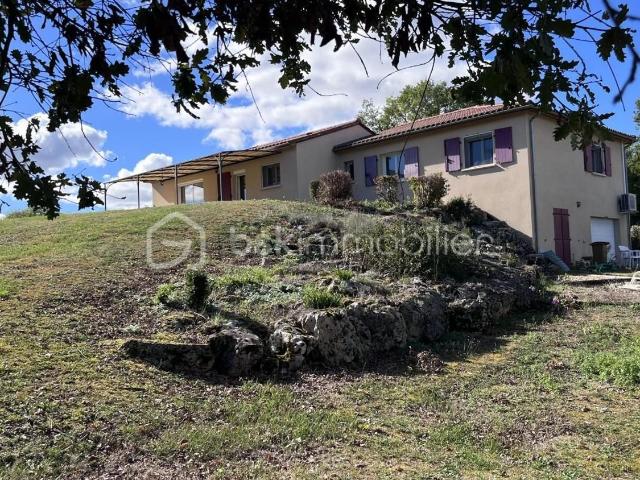 Maison, Azerat