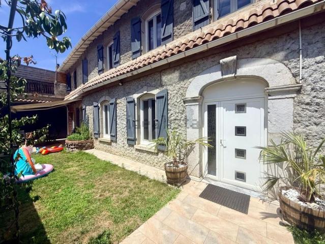 Maison, Azereix