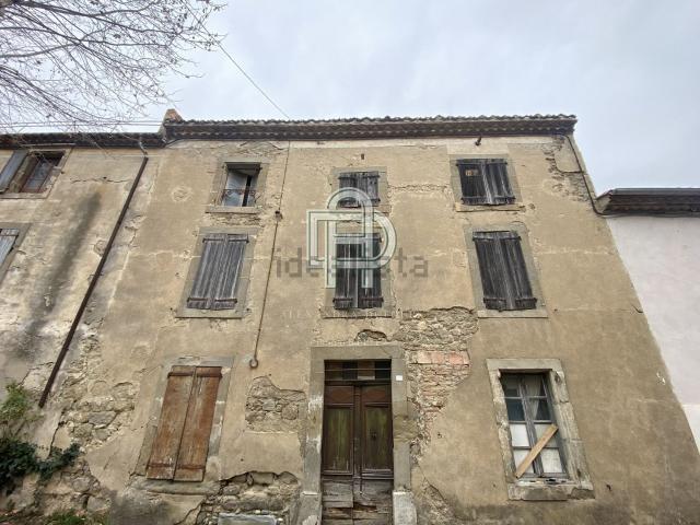 Maison, Azille