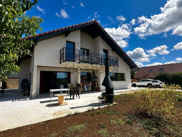 Maison, Bouclans