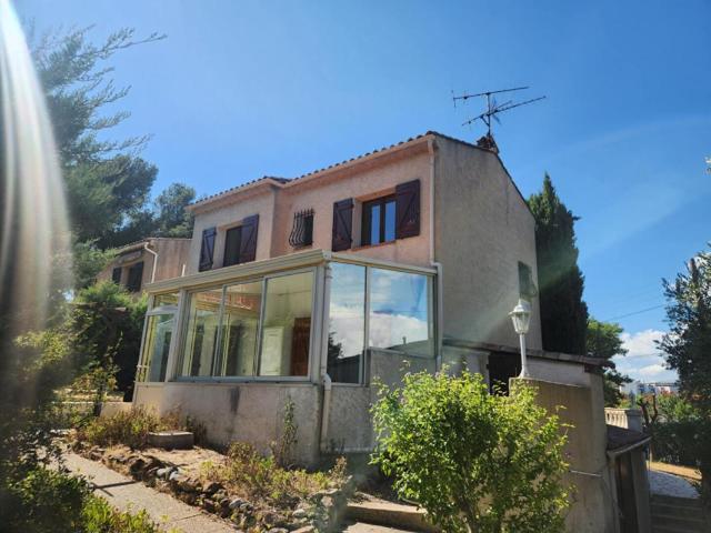 Maison Boulouris 4 pièces 82 m2 VERANDA SOUS SOL JARDIN