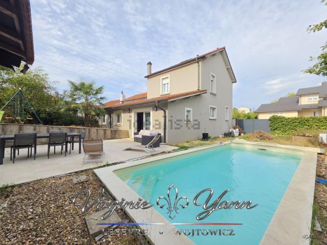 Maison, Bousse