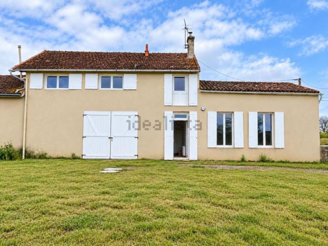 Maison, Bourg