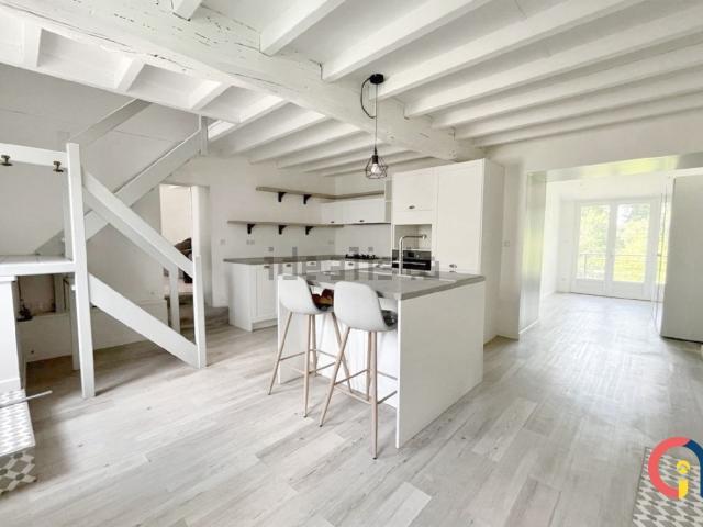 Maison, Bourg Charente