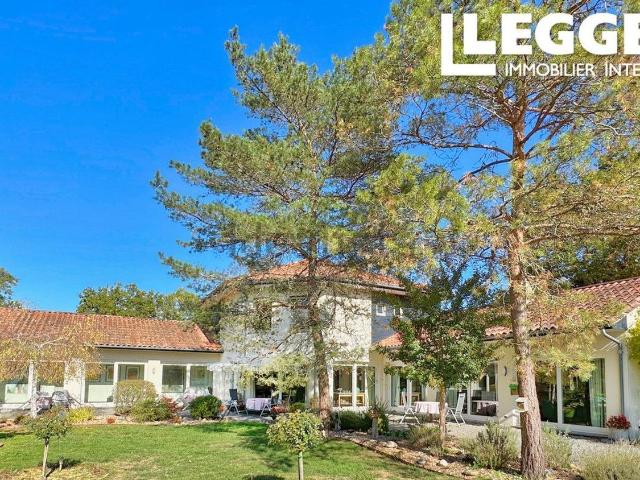 Maison, Bourg du Bost