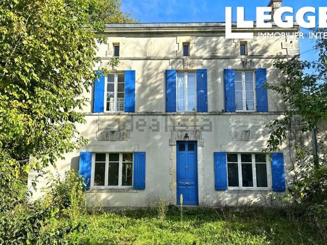 Maison, Bourg du Bost
