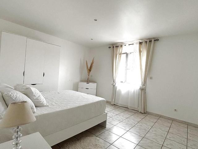 Maison Bourg les Valence 142 m2 sur 700 m2 de terrain avec g. 142m² Bourg lès Valence