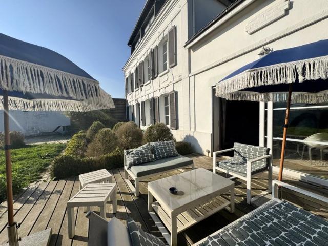 Maison bourgeoise 4 chambres Jardin, terrasse, carport Bihorel proche ROUEN