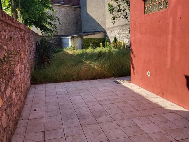 MAISON BOURGEOISE