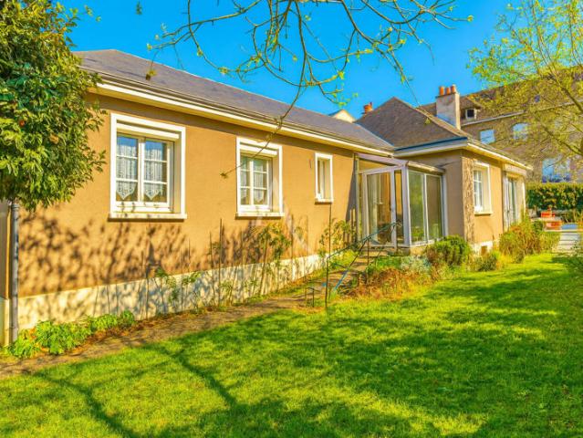 Maison bourgeoise 1970 avec extension 158m² habitable Quartier Basilique, Blois
