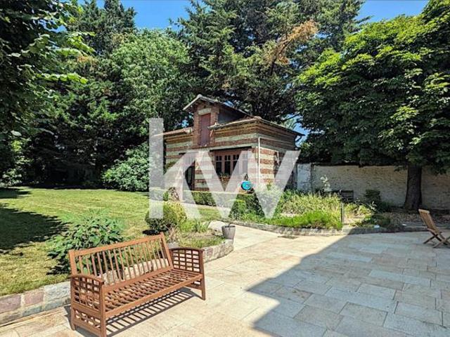 Maison bourgeoise 253 m² – 10 pièces – Jardin 1037 m²