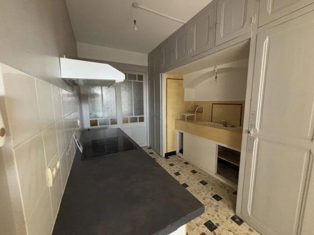 MAISON BOURGEOISE T6 COUR COMBLES