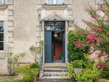 Maison bourgeoise à réinventer, en centre bourg de Migné Auxances