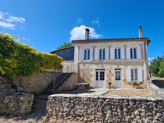 Maison bourgeoise a vendre, avec piscine et 2 maisons d'amis 198m² Saint Romain