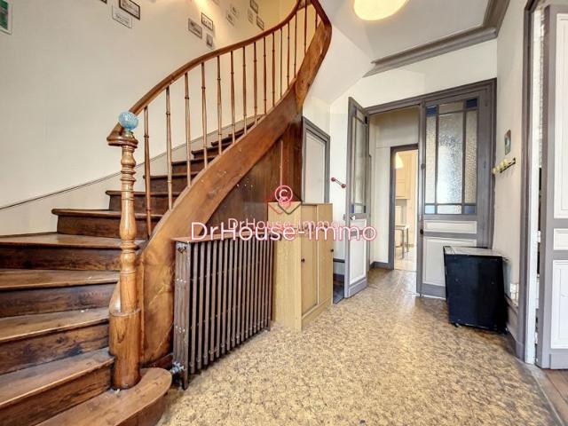 Maison bourgeoise aux beaux volumes – 195 m² – Proche hyper centre de Périgueux